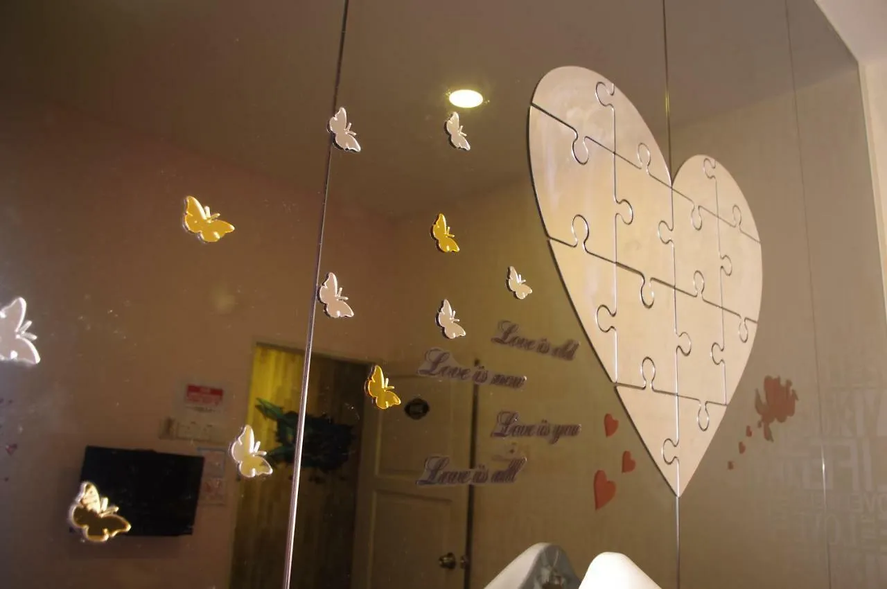 Love Guest House Jonker Walk Melaka 雞場街 0*, Malacca